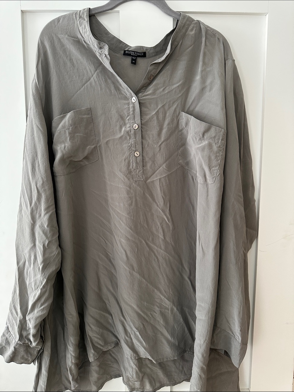 Eileen Fisher Light Gray Relaxed Button-Down Tunic 07